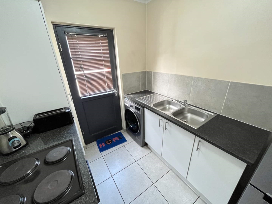 2 Bedroom Property for Sale in Parklands Western Cape